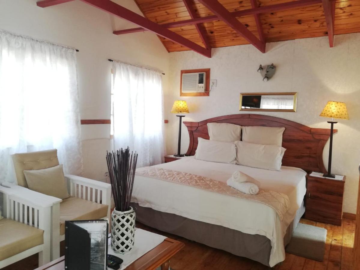 Acacia Bush Lodge ピーターマリッツバーグ エクステリア 写真