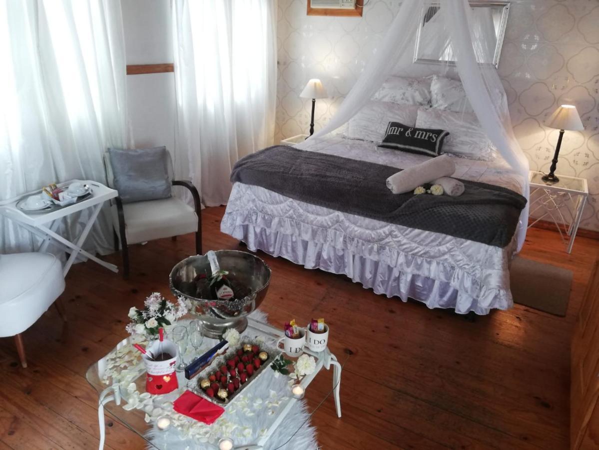 Acacia Bush Lodge ピーターマリッツバーグ エクステリア 写真