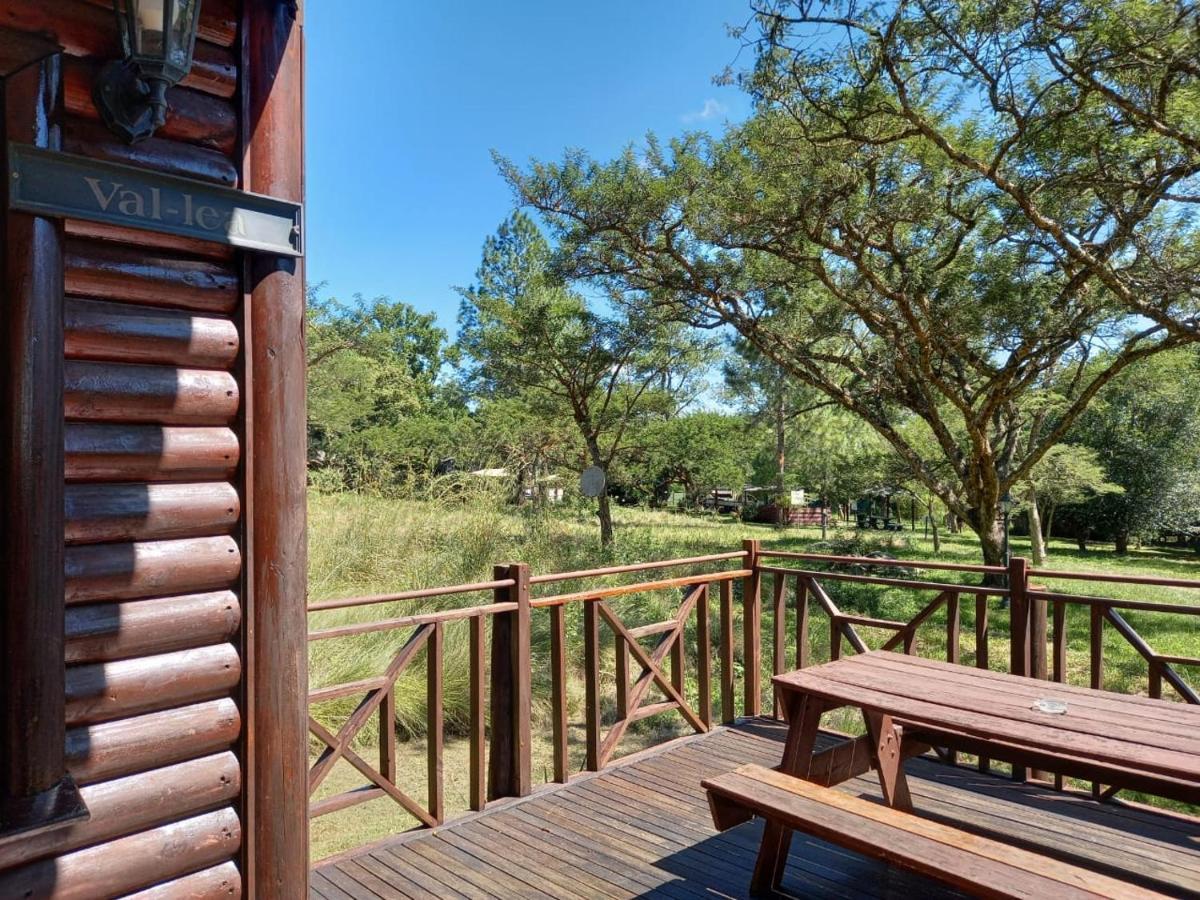 Acacia Bush Lodge ピーターマリッツバーグ エクステリア 写真